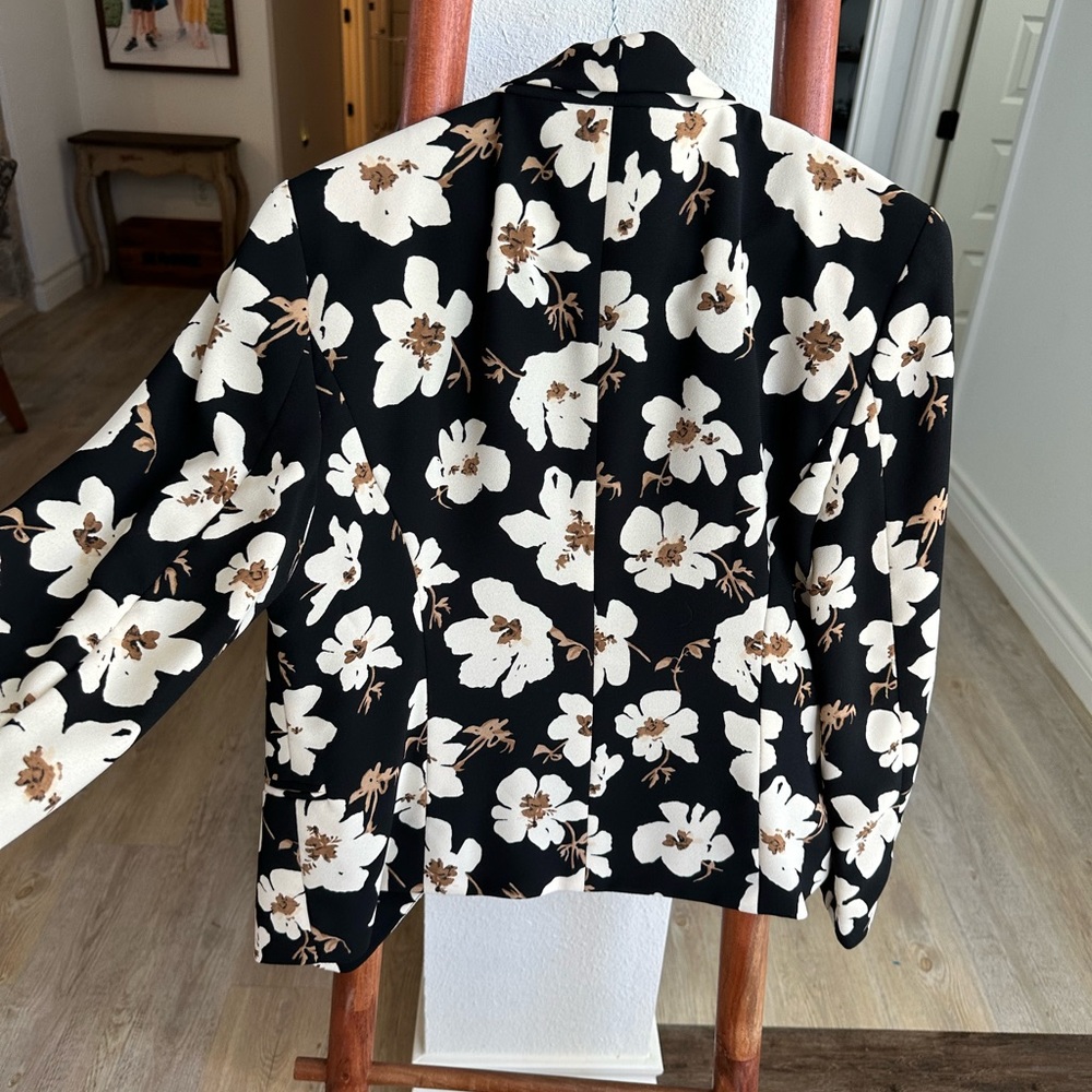 Loft Jacket - image 5